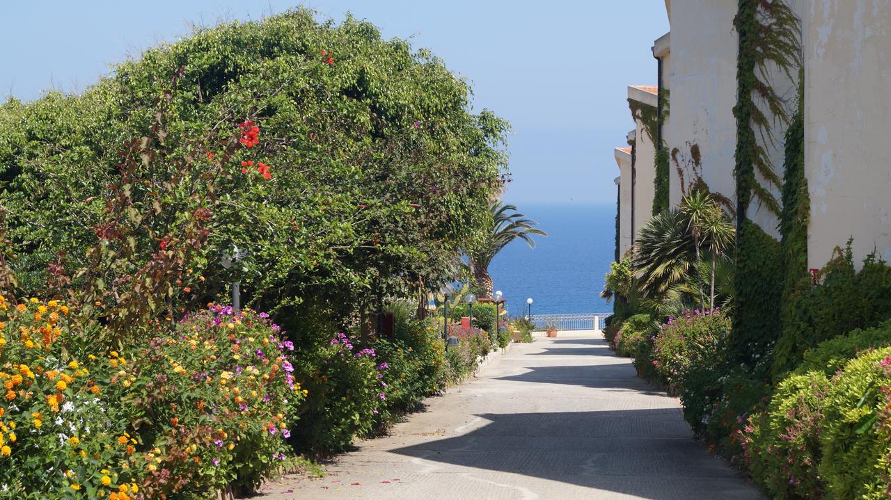 Il Poggio Di Tropea Hotell Parghelia Exteriör bild