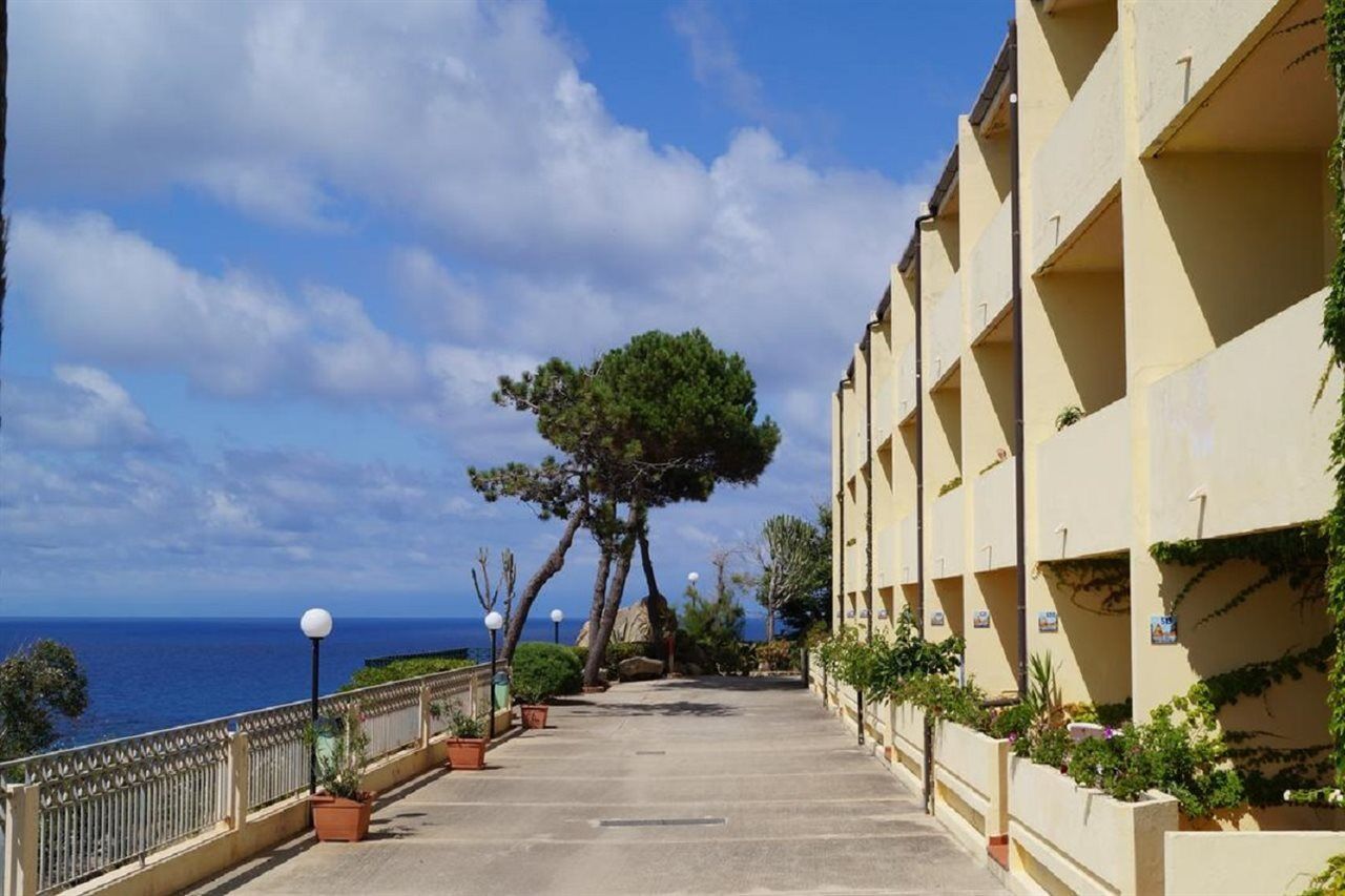 Il Poggio Di Tropea Hotell Parghelia Exteriör bild
